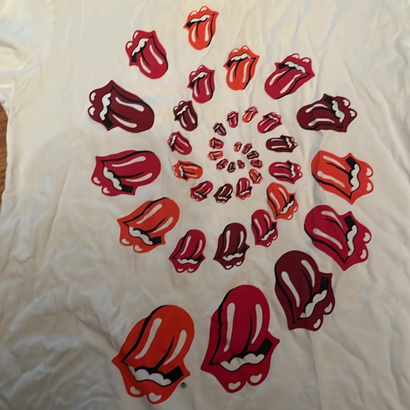 Women’s tshirt - Picture 7 of 7